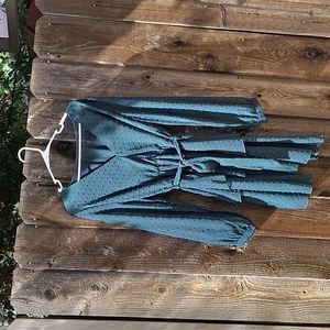 Green sheer sleeves layered dress